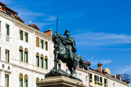 Venice Knight photos 21